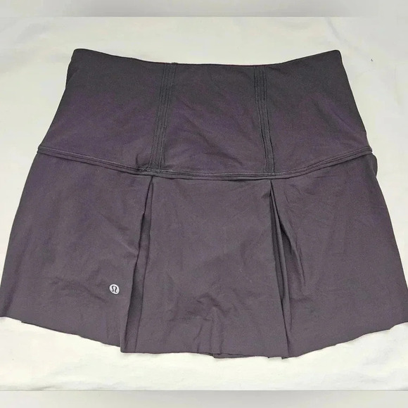 Lululemon Lost in Pace  Skorts Gym, Tennis , Golf Sporty Built in Skirt … - Picture 3 of 7